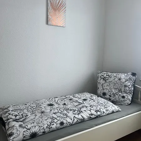 F&m In Apartment